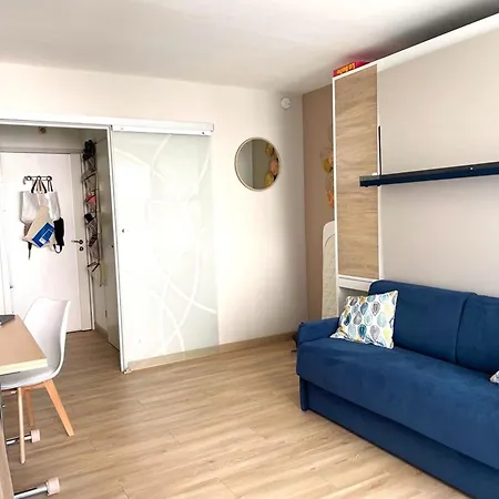 Apartment Climatise Avec Wifi Et Parking A 400m De La - Motte Port - Fr-1-790-28 *